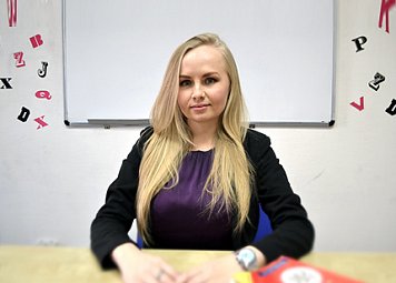 Выпускники курса уверенно общаются на базовом английском